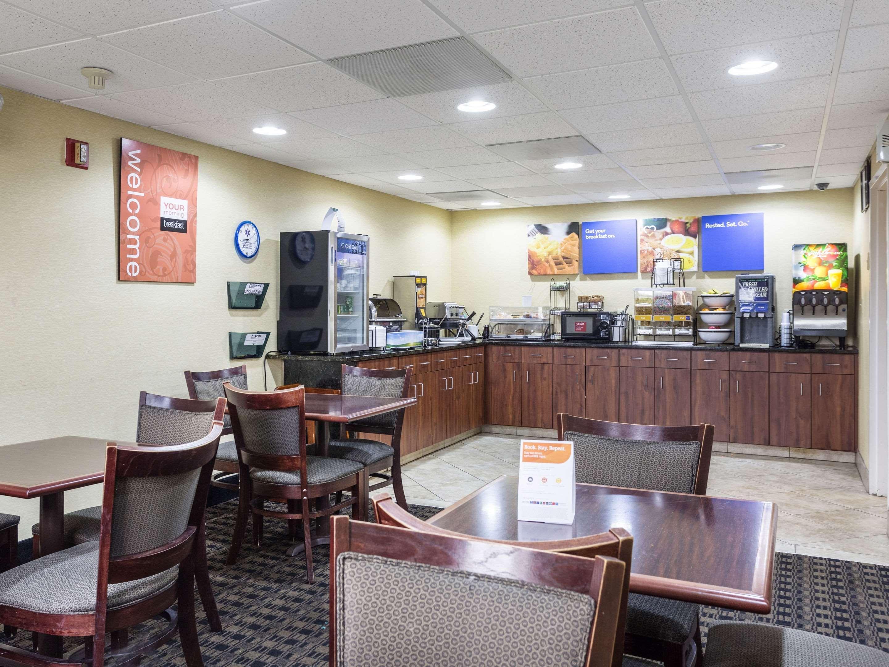 Comfort Inn Decatur Priceville Buitenkant foto