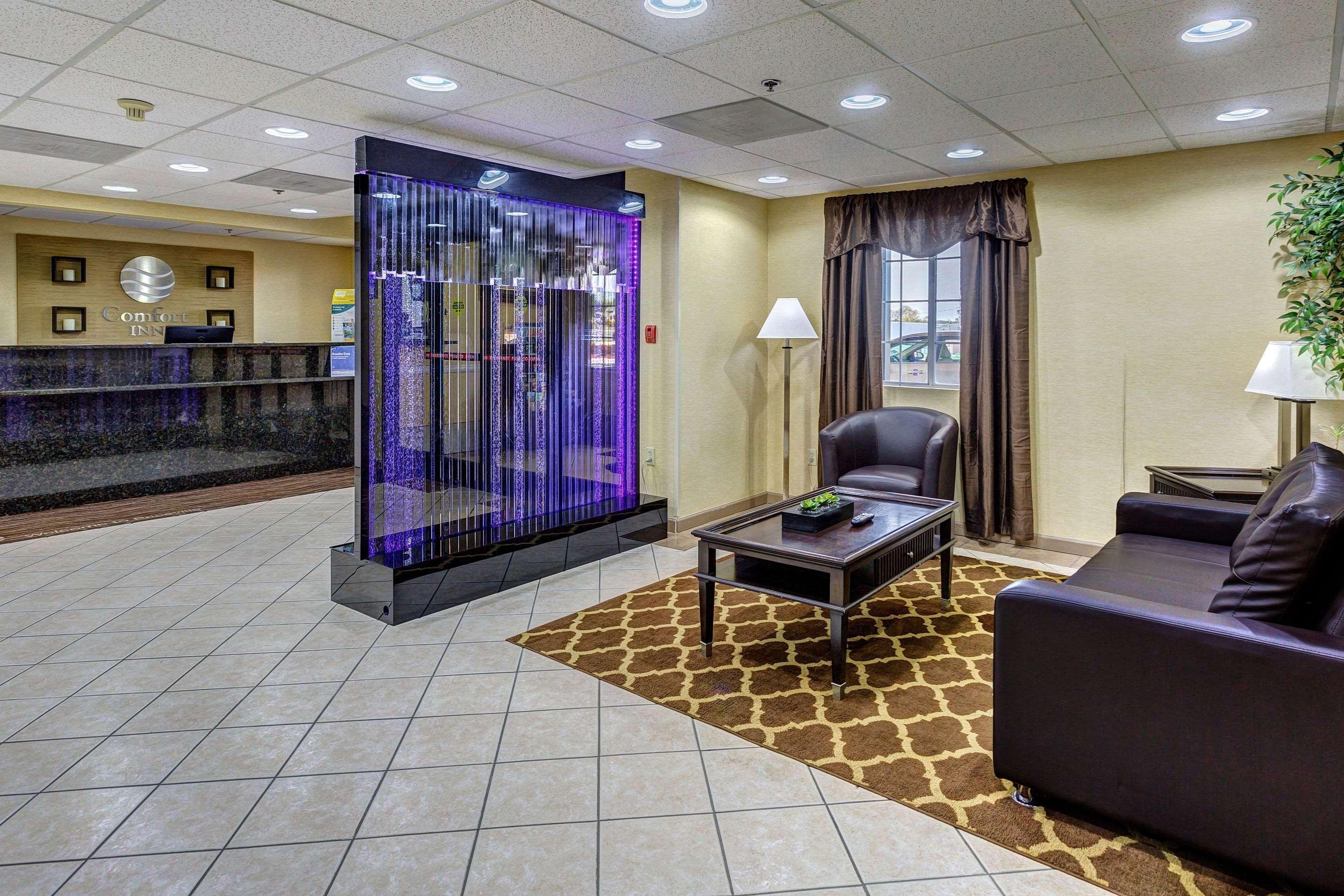 Comfort Inn Decatur Priceville Buitenkant foto