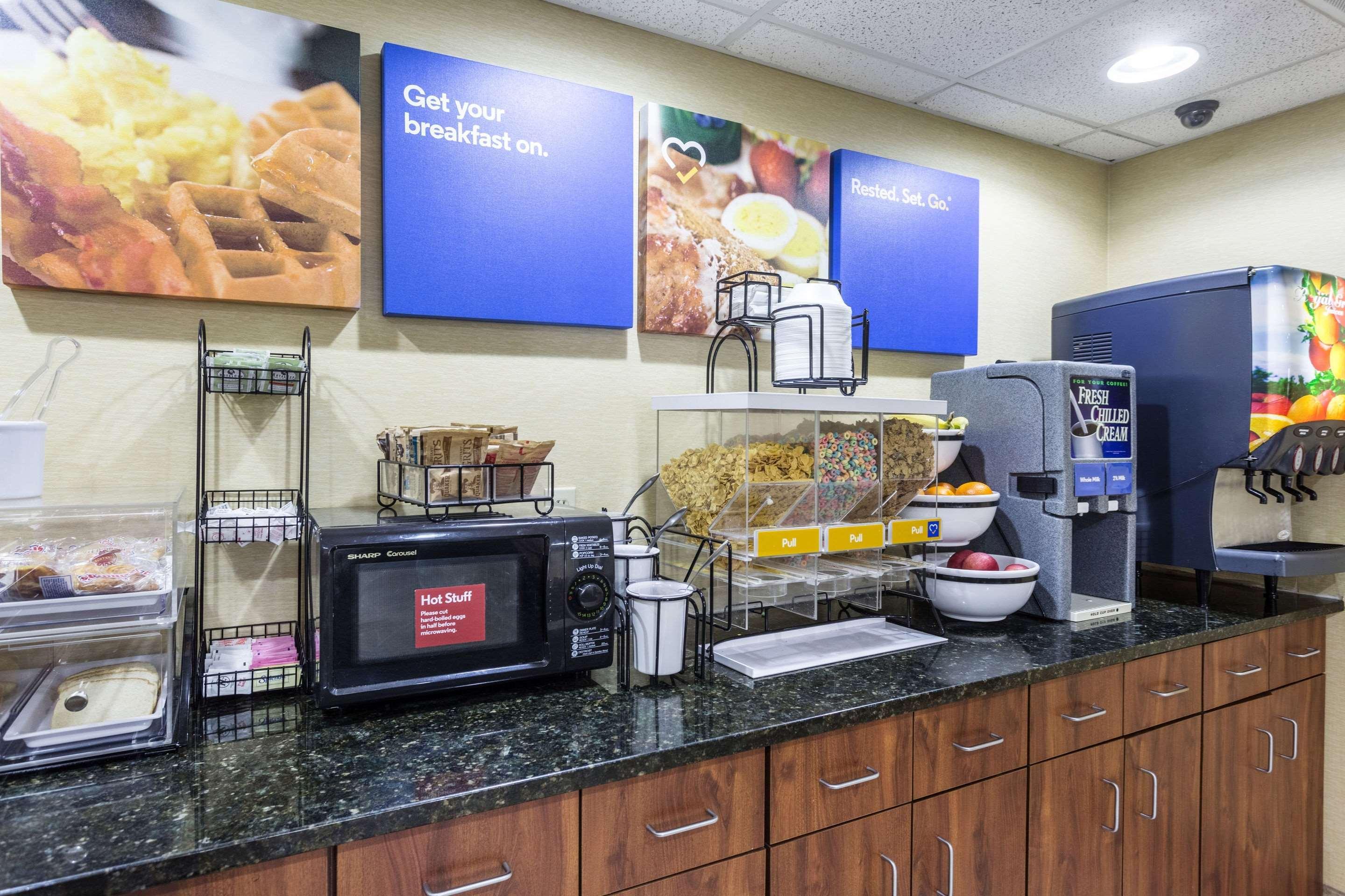 Comfort Inn Decatur Priceville Buitenkant foto