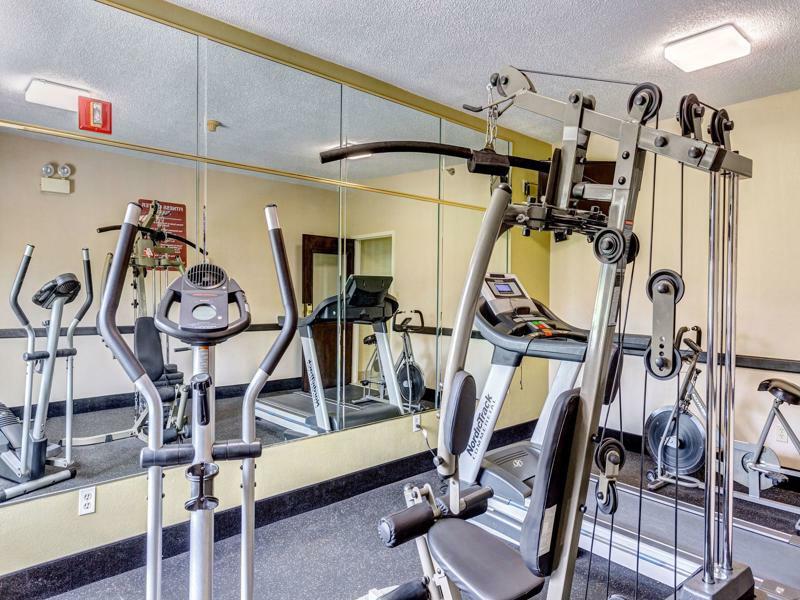 Comfort Inn Decatur Priceville Buitenkant foto